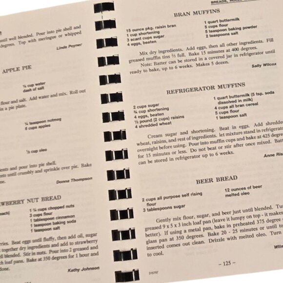 Soroptimist International Of Winfield KS Sharing Our Best Cookbook 1990s - Picture 14 of 15